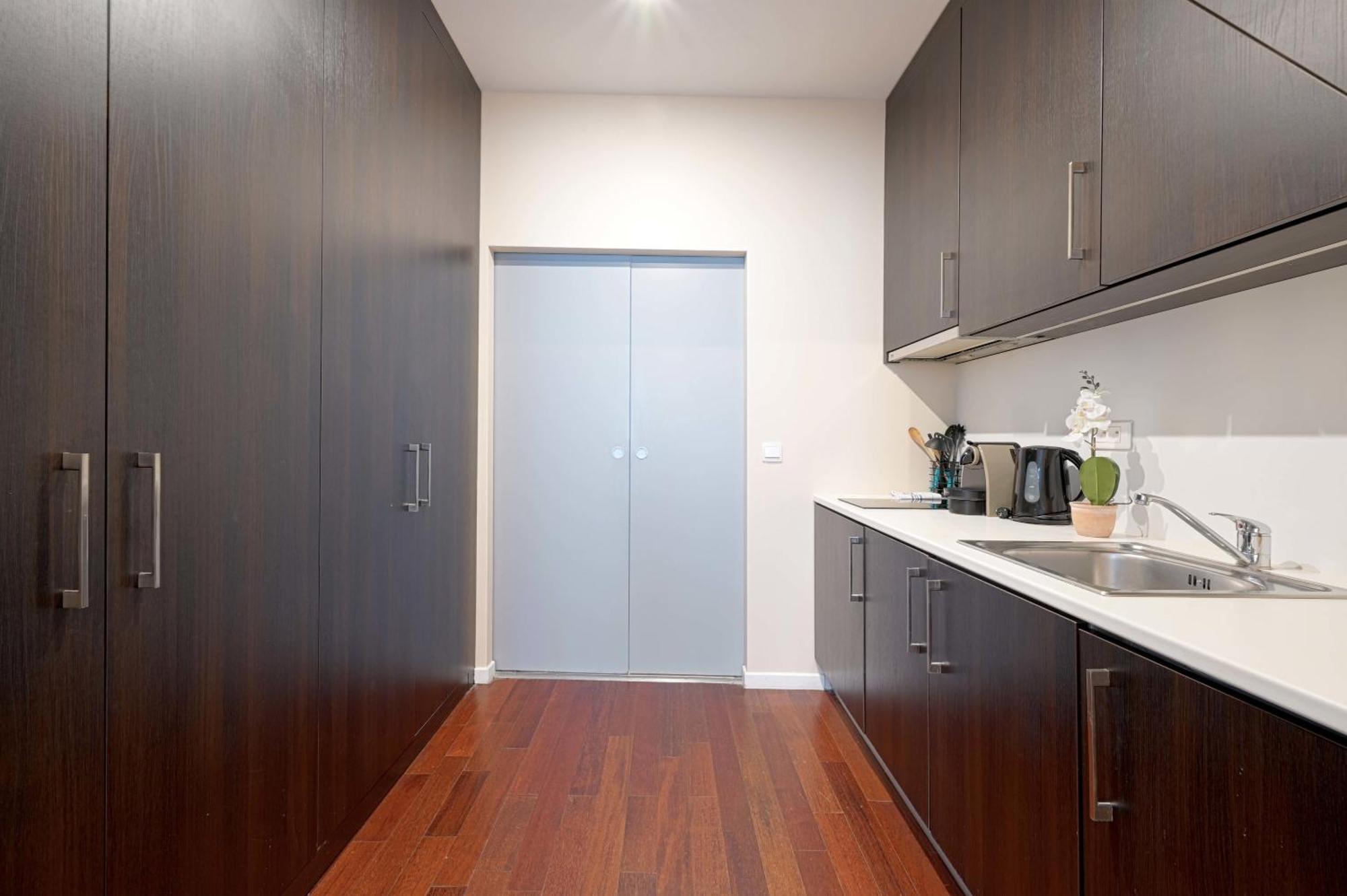 Large Modern Studio Close To The Eiffel Tower And Paris Highlights Appartement Buitenkant foto